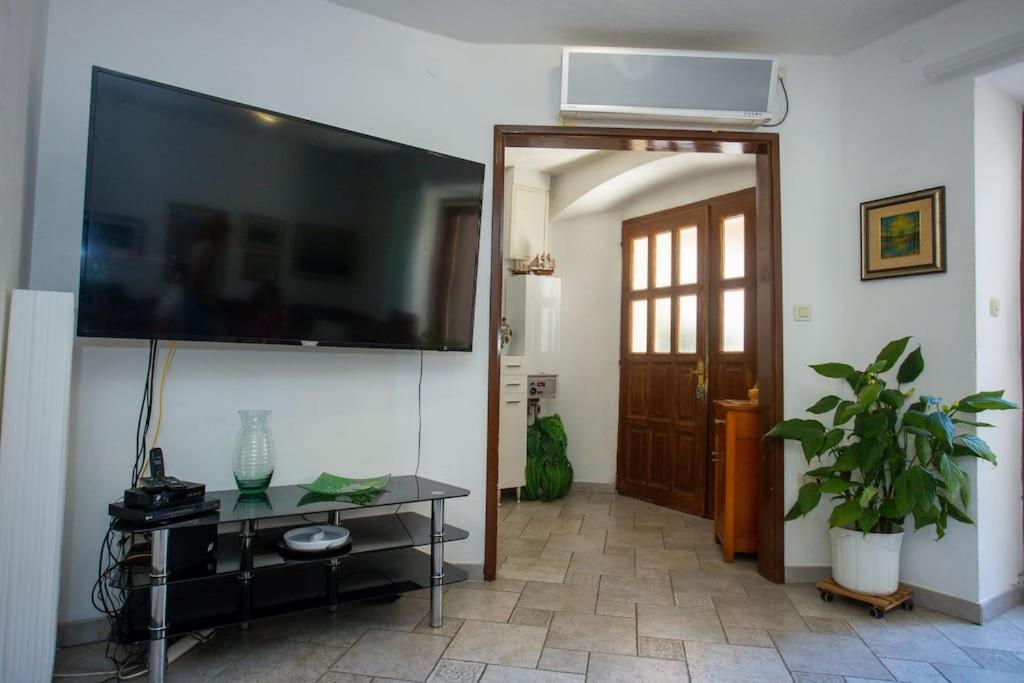 Old Town Apartment Split Exterior photo