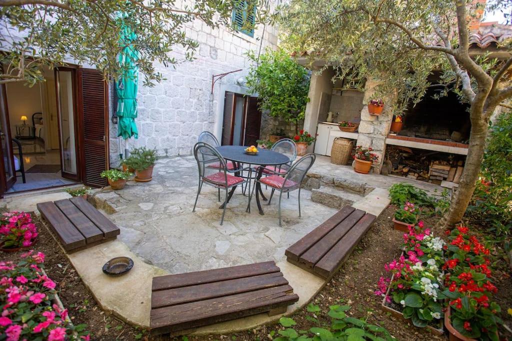 Old Town Apartment Split Exterior photo