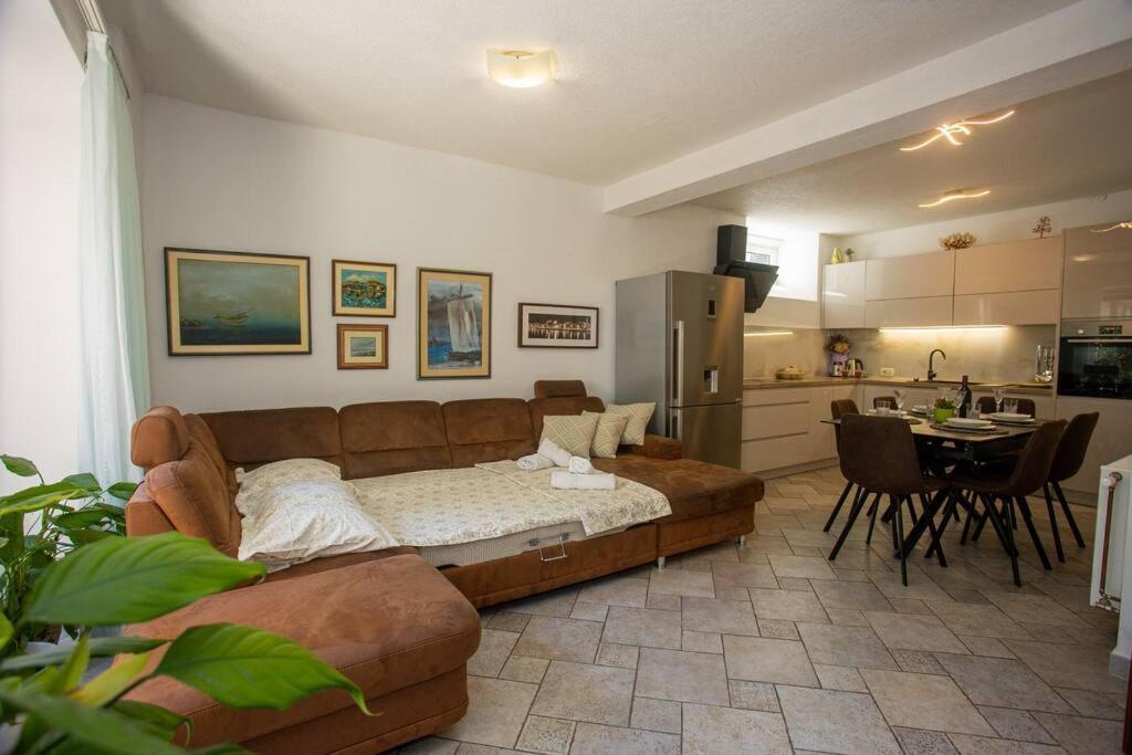 Old Town Apartment Split Exterior photo